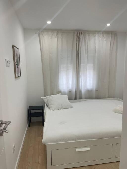 Lovely 2 Bedroom Apartment In South Lisbon Barreiro  Luaran gambar